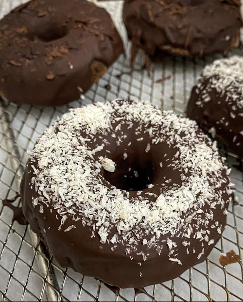 Receta de Donuts de Chocolate súper esponjos con freidora sin aceite